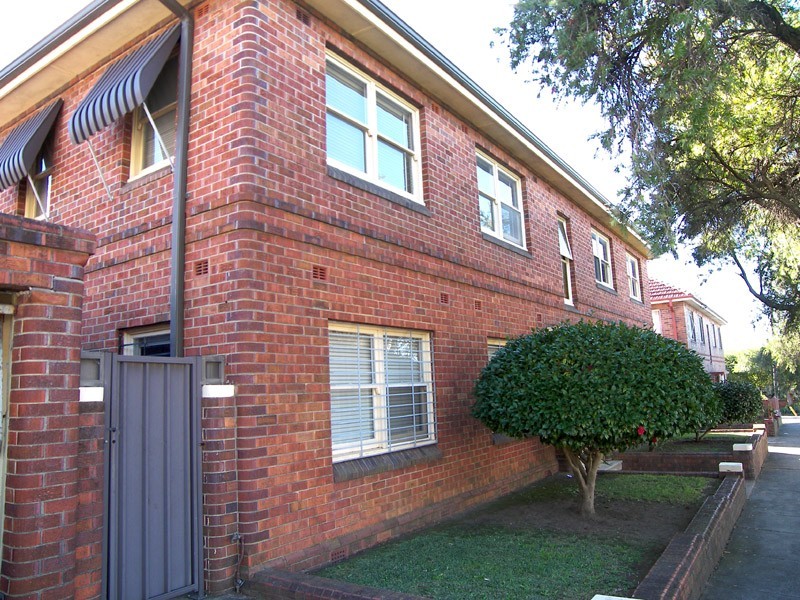 4/2a Enfield Street, Marrickville NSW 2204
