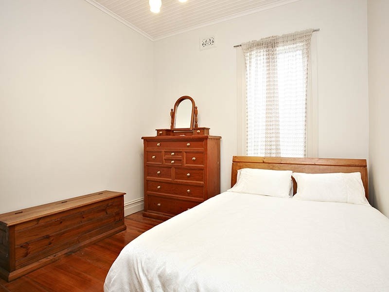 115 Unwins Bridge road, Tempe NSW 2044