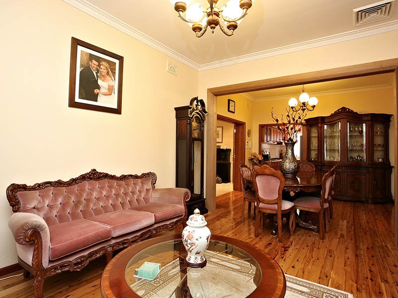 2 CARY STREET, Marrickville NSW 2204