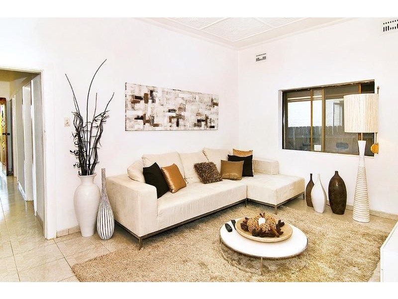 18 Leofrene Avenue, Marrickville NSW 2204