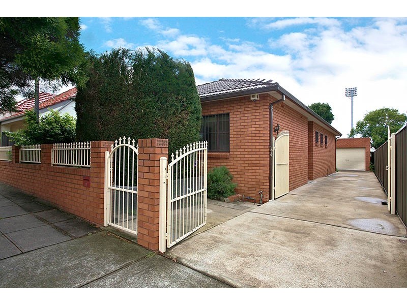 3 Neville Street, Marrickville NSW 2204
