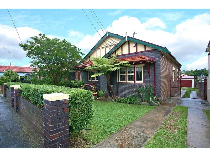 121 Permanent Avenue, Earlwood NSW 2206
