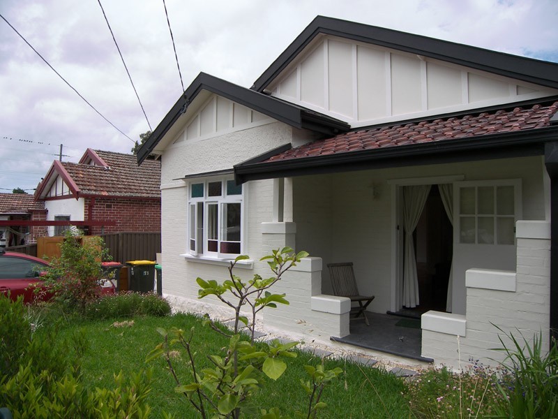 Front/13 Riverdale Avenue, Marrickville NSW 2204