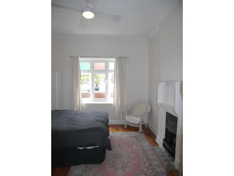Front/13 Riverdale Avenue, Marrickville NSW 2204