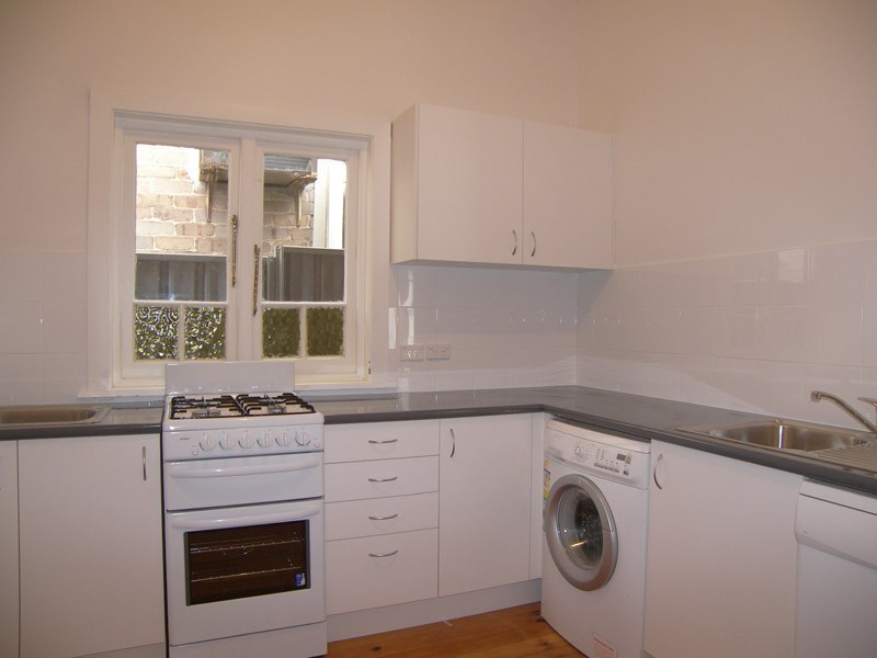 Front/13 Riverdale Avenue, Marrickville NSW 2204