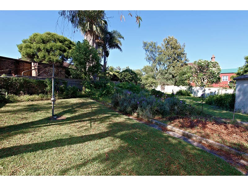 79 Albergeldie Street, Dulwich Hill NSW 2203