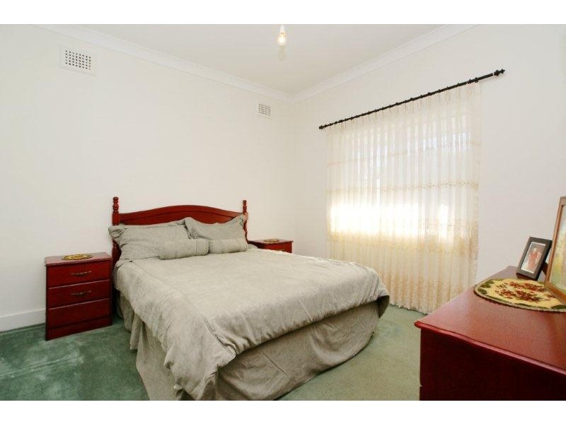 92 Beauchamp St, Marrickville NSW 2204