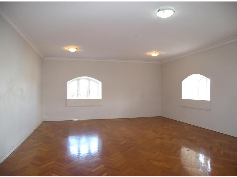 17/2-4 Sugar House Road, Canterbury NSW 2193