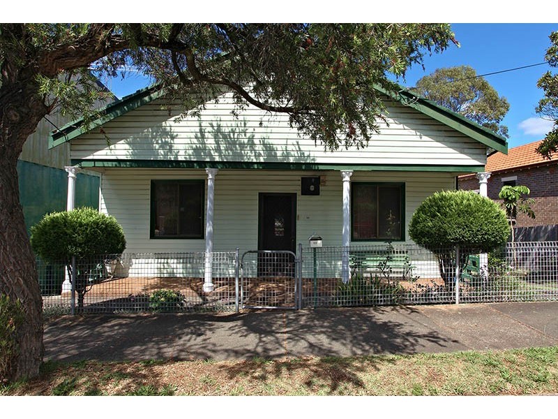 132 Warren Road, Marrickville NSW 2204