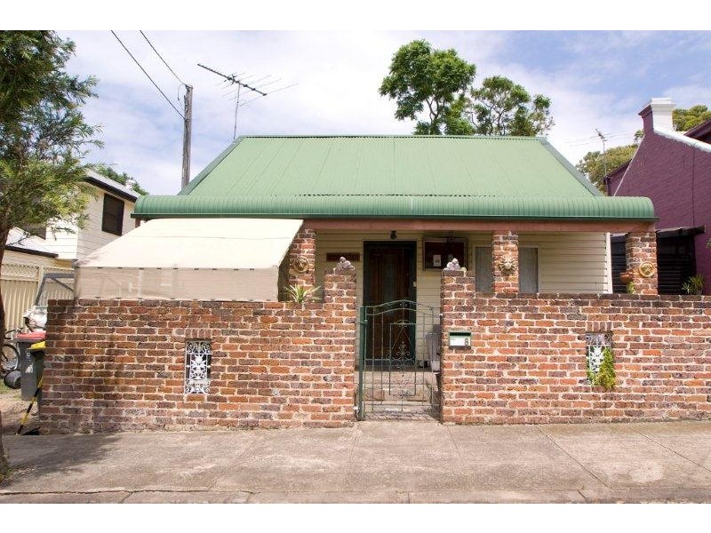 8 Florence St, St Peters NSW 2044