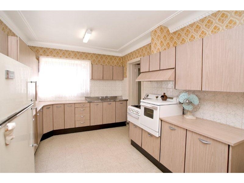 13 Lyon Ave, Punchbowl NSW 2196