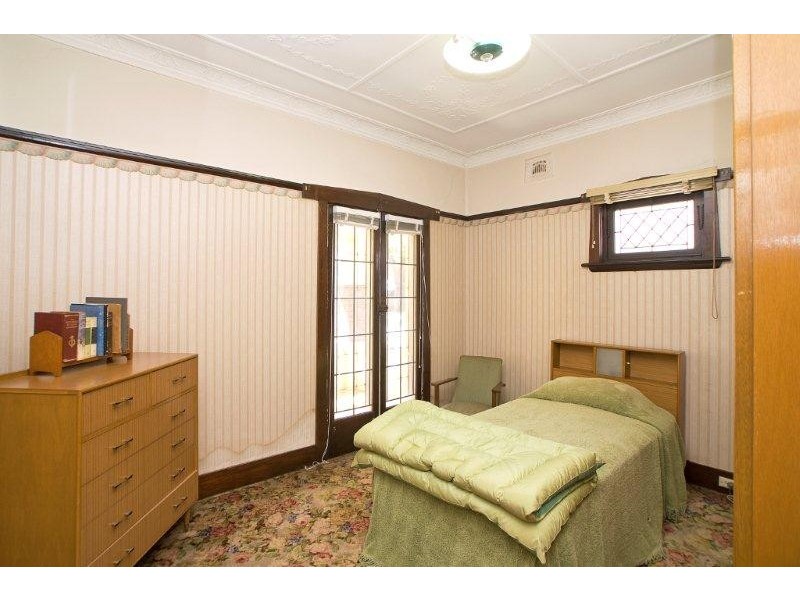 13 Lyon Ave, Punchbowl NSW 2196