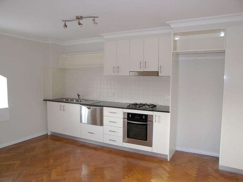 17/2-4 Sugarhouse Road, Canterbury NSW 2193