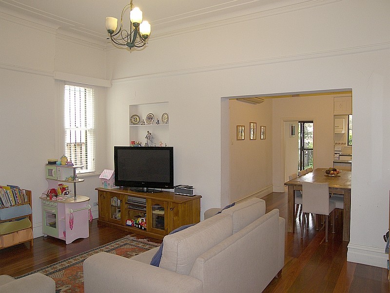 31 Calvert Street, Marrickville NSW 2204