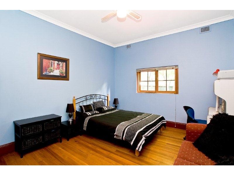 2 Hill St, Dulwich Hill NSW 2203