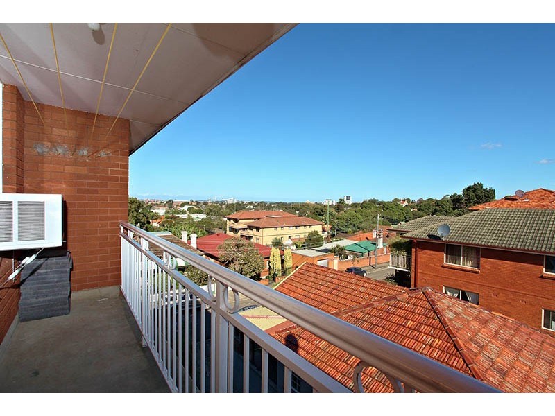 10/6 Esk, Marrickville NSW 2204