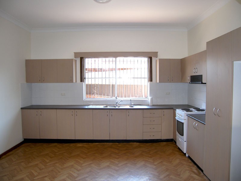 4 Petersham Road, Marrickville NSW 2204