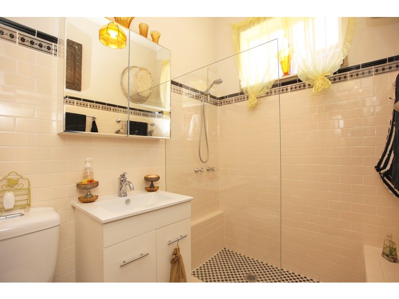 53 Petersham Rd, Marrickville NSW 2204