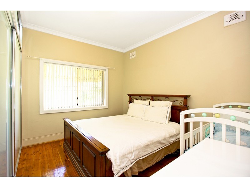 5 Mcgowan Ave, Marrickville NSW 2204