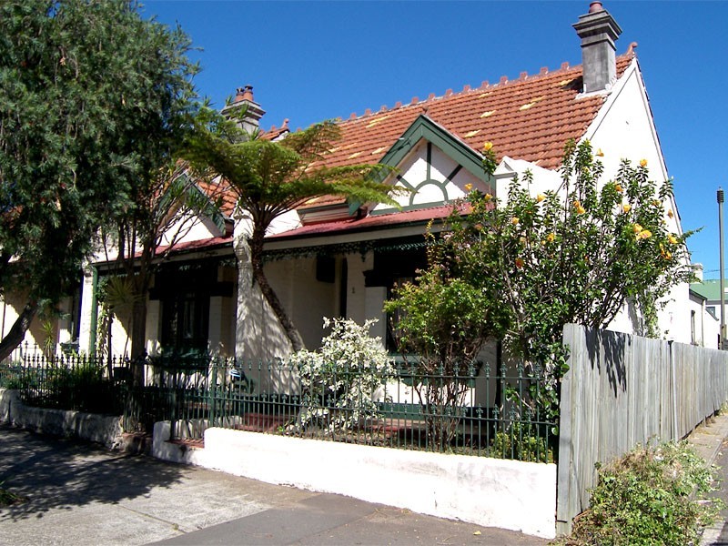 1 Gladstone Street, Marrickville NSW 2204