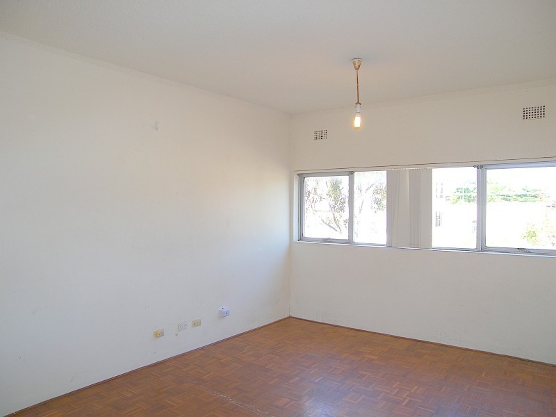 4/3 Ann Street, Marrickville NSW 2204