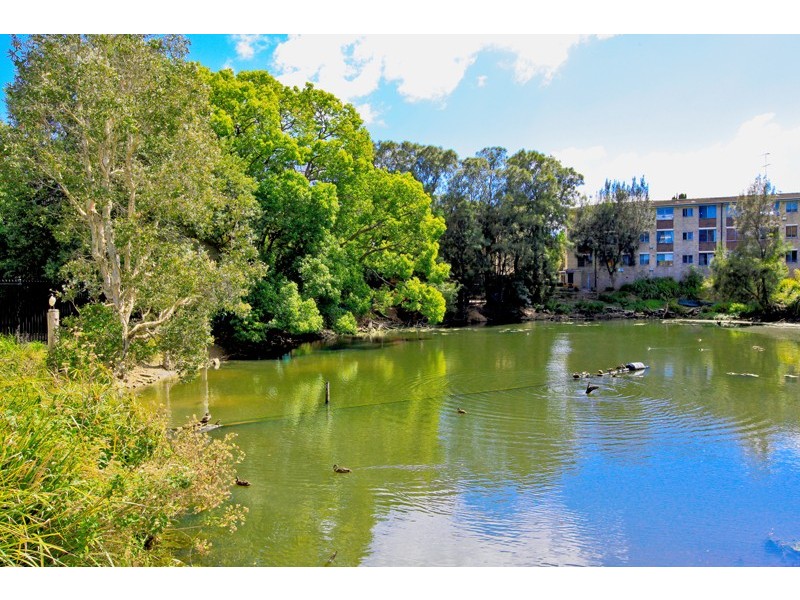 37 Riverside Cres, Marrickville NSW 2204