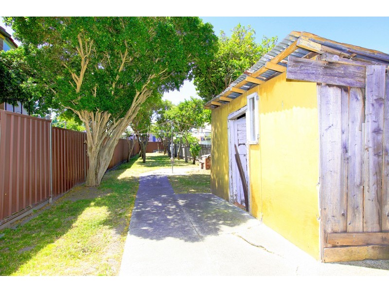 15 Pine St, Marrickville NSW 2204