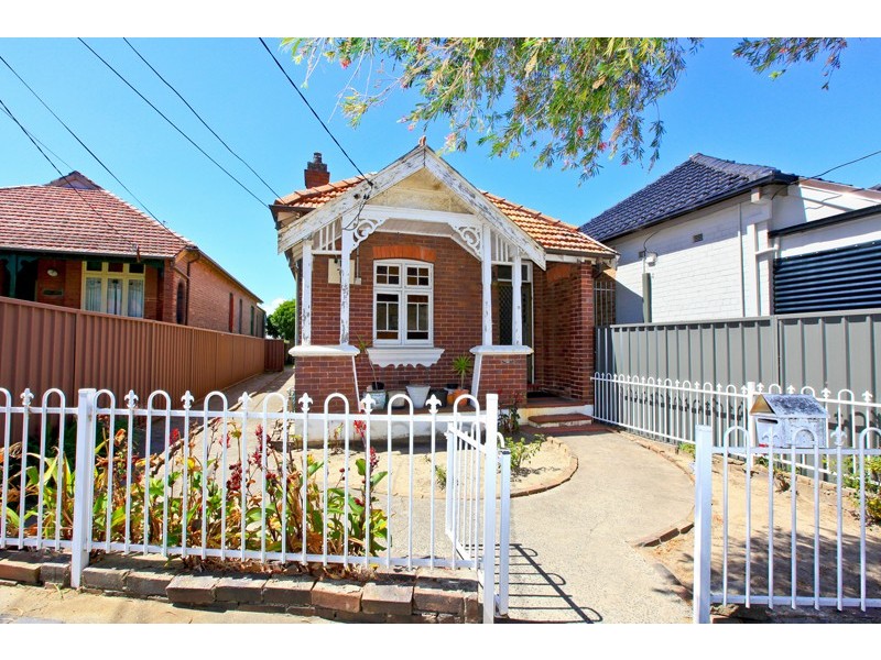 15 Pine St, Marrickville NSW 2204