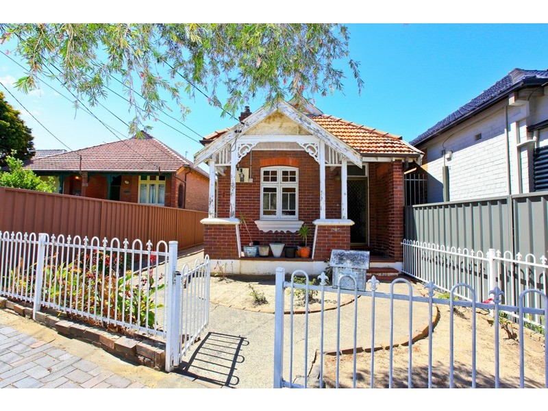 15 Pine St, Marrickville NSW 2204