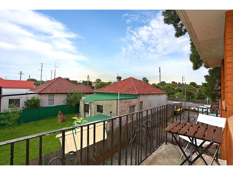 9/11 Bayley Street, Marrickville NSW 2204