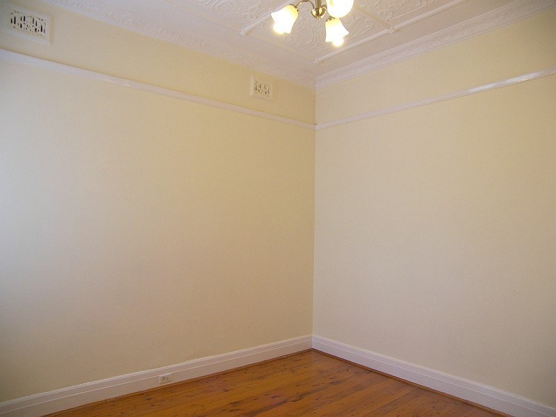 18 Thornley Street, Marrickville NSW 2204