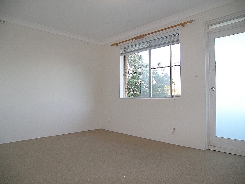 8/23 Harnett Avenue, Marrickville NSW 2204