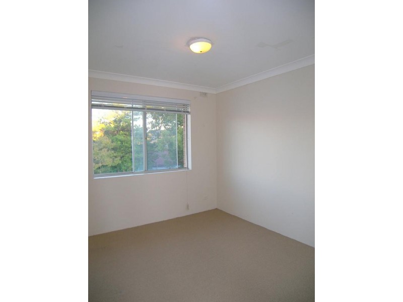 8/23 Harnett Avenue, Marrickville NSW 2204