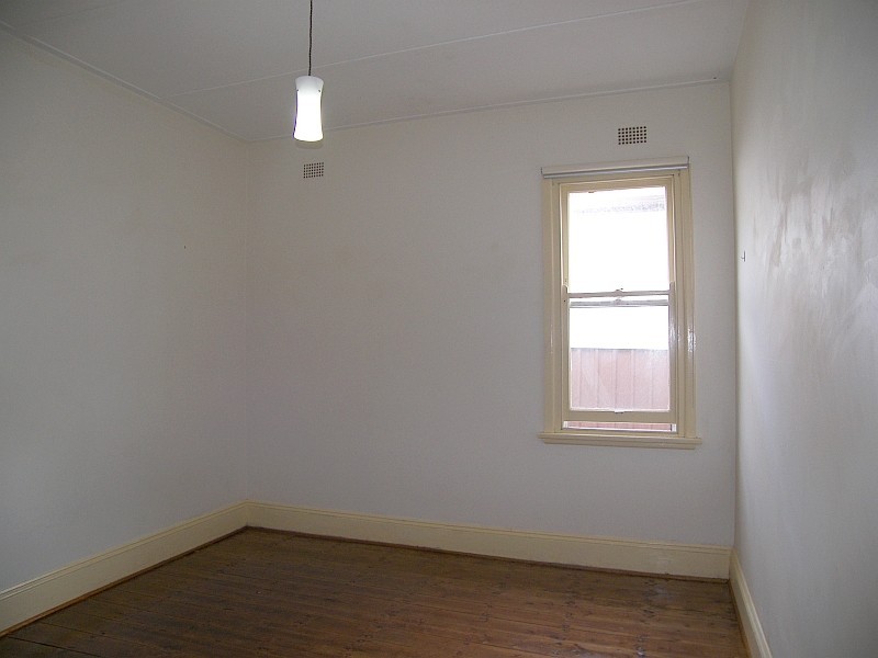 4 Harnett Avenue, Marrickville NSW 2204