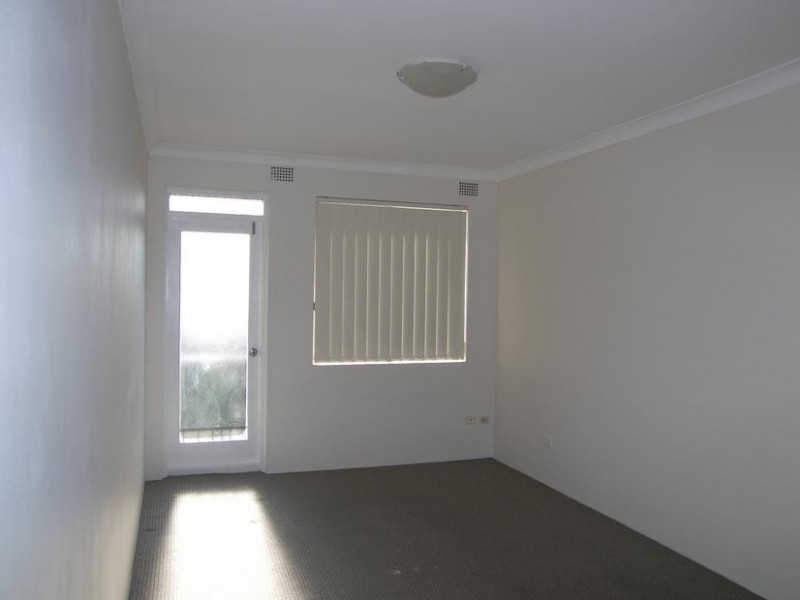 9/11 Bayley Street, Marrickville NSW 2204