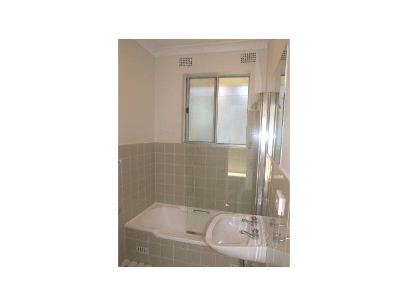 9/11 Bayley Street, Marrickville NSW 2204