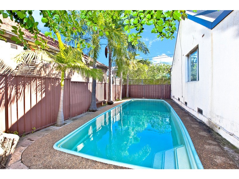116-118 Unwins Bridge Rd, St Peters NSW 2044