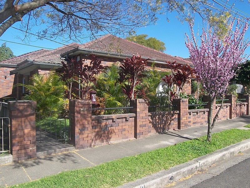 10 Hollands Avenue, Marrickville NSW 2204