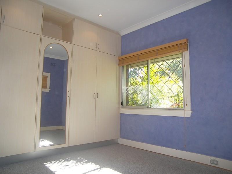 10 Hollands Avenue, Marrickville NSW 2204