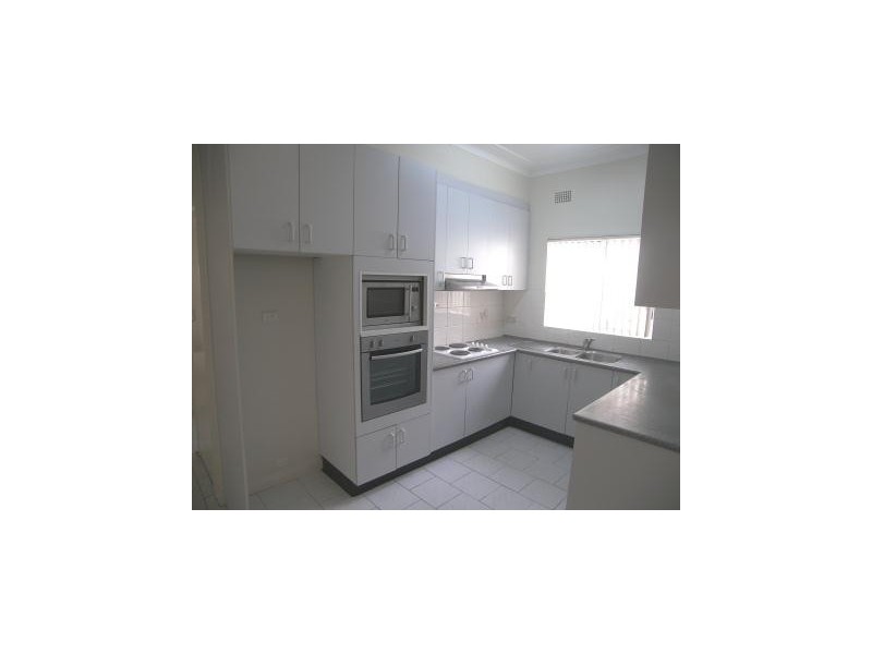 8 Fernbank Street, Marrickville NSW 2204