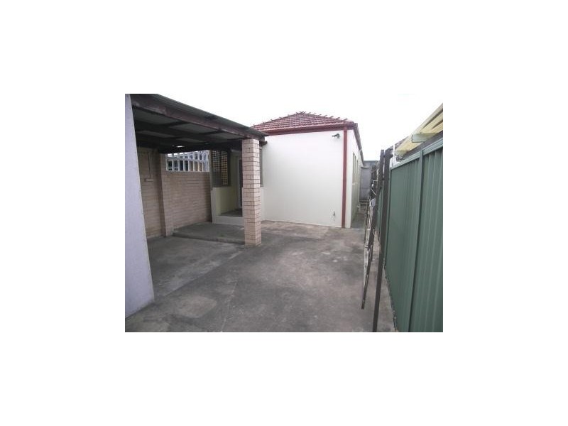 8 Fernbank Street, Marrickville NSW 2204