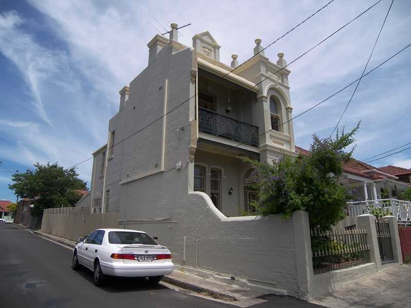 - Fernbank Street, Marrickville NSW 2204
