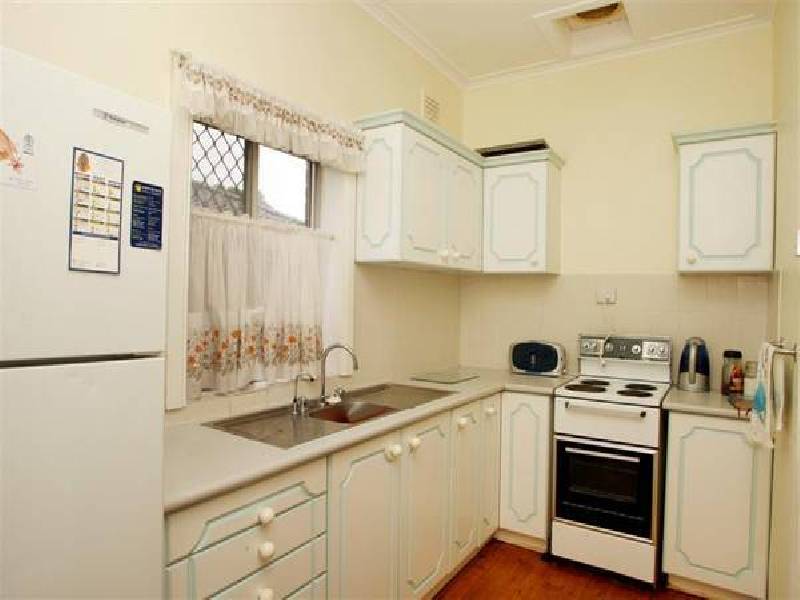 25 Hamel Crescent, Earlwood NSW 2206