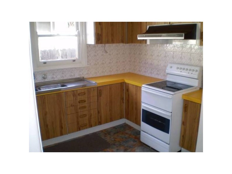 29 Canarys Road, Roselands NSW 2196