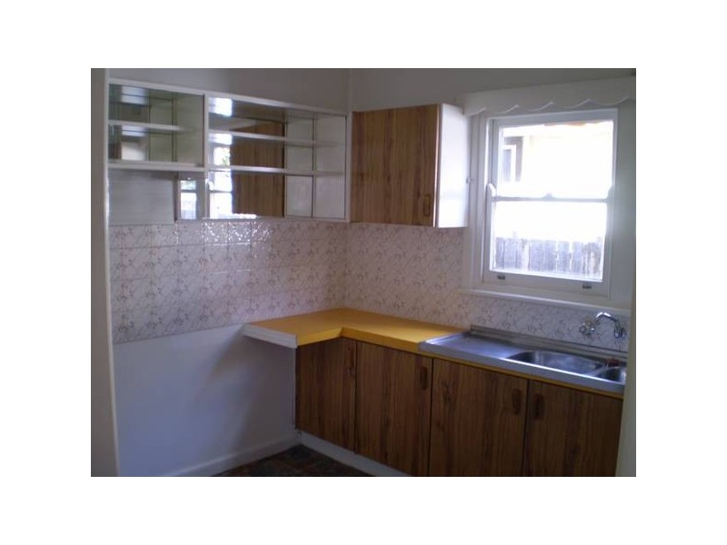 29 Canarys Road, Roselands NSW 2196