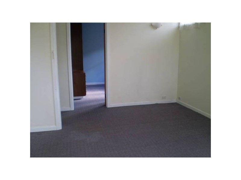 29 Canarys Road, Roselands NSW 2196