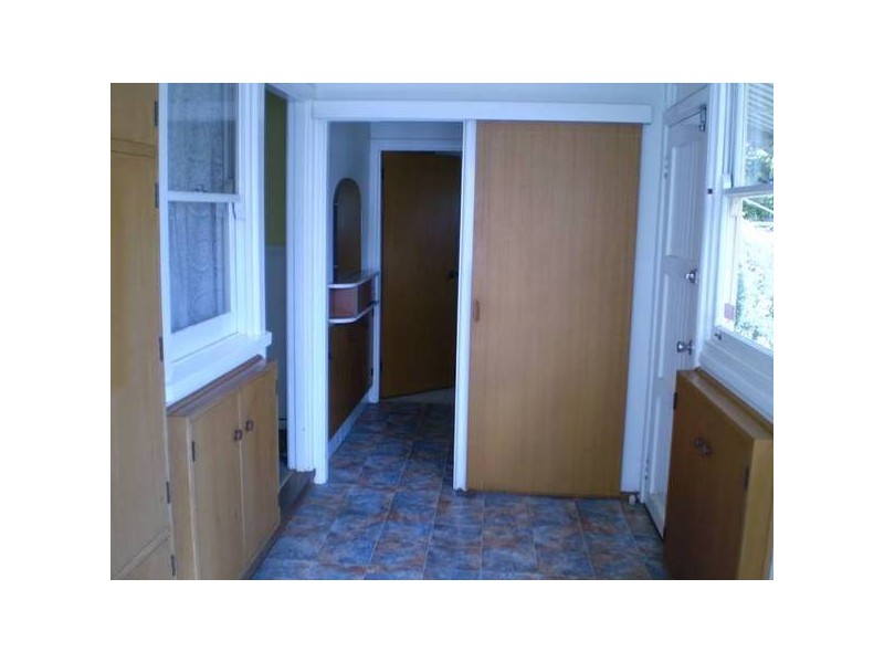 29 Canarys Road, Roselands NSW 2196