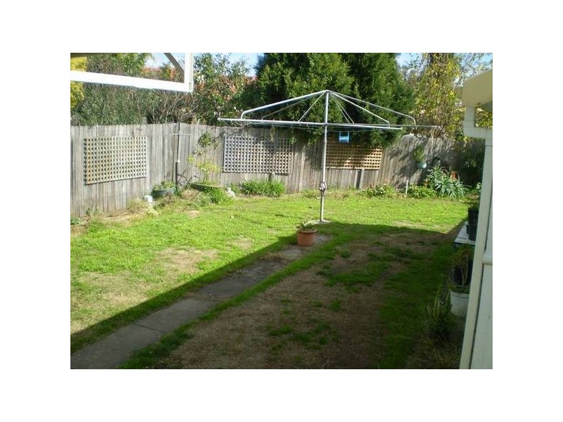 29 Canarys Road, Roselands NSW 2196