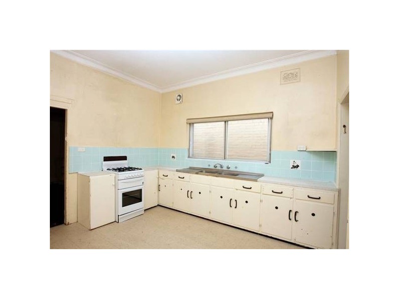 18 Gordon St, Marrickville NSW 2204