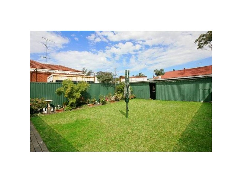 48 Grove Street, St Peters NSW 2044